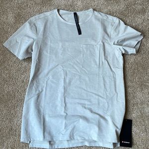 Lululemon mens tshirt - size L